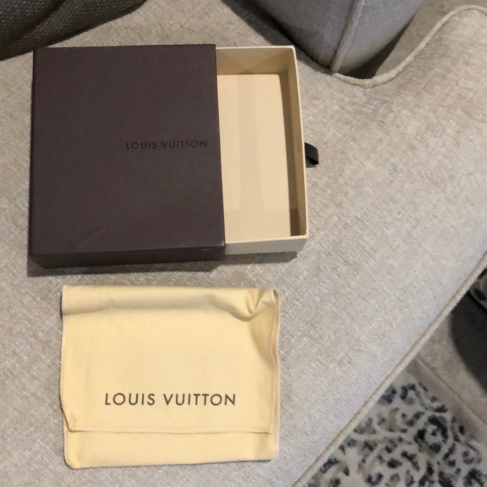 Small lv Box - Picture 2 of 2